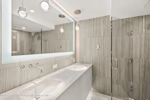 124 W Hyman Avenue #3D, Aspen, CO 81611 — photo 9