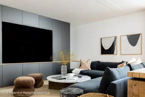 125 W Main Street, Aspen, CO 81611 — photo 16