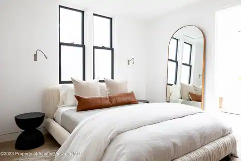 125 W Main Street, Aspen, CO 81611 — photo 32