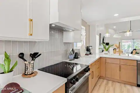 3623 N 27TH Way, Phoenix, AZ 85016 — photo 4