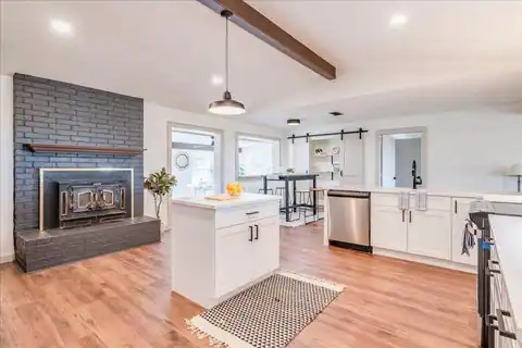 1102 N Austin Avenue, Georgetown, TX 78626 — photo 13