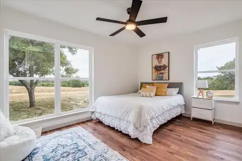 1102 N Austin Avenue, Georgetown, TX 78626 — photo 21