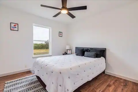 1102 N Austin Avenue, Georgetown, TX 78626 — photo 23