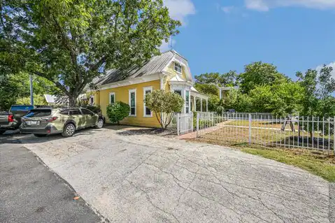 1002 Chestnut Street #D, Bastrop, TX 78602 — photo 21