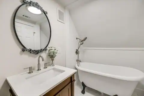 1002 Chestnut Street #D, Bastrop, TX 78602 — photo 9