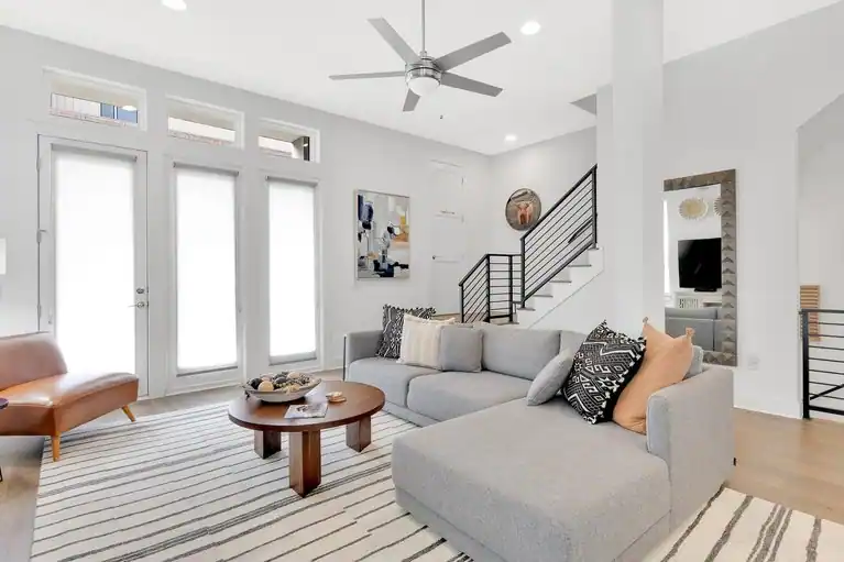 1008 Concordia Avenue, Austin, TX 78705