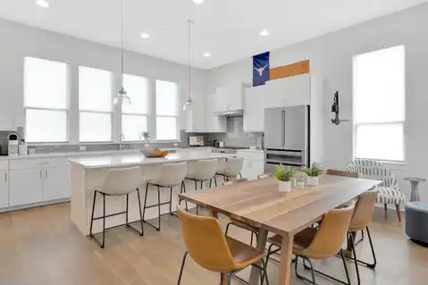 1008 Concordia Avenue, Austin, TX 78705 — photo 12