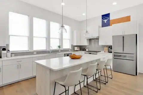 1008 Concordia Avenue, Austin, TX 78705 — photo 13