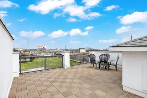 1008 Concordia Avenue, Austin, TX 78705 — photo 31