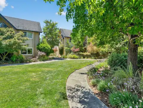 216 Foss Creek Circle #B, Healdsburg, CA 95448 — photo 17