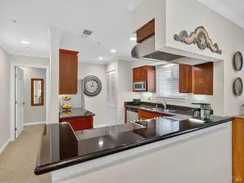 216 Foss Creek Circle #B, Healdsburg, CA 95448 — photo 2