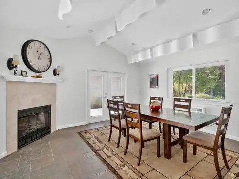 216 Foss Creek Circle #B, Healdsburg, CA 95448 — photo 23