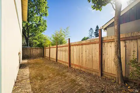611 Hendley Street, Santa Rosa, CA 95404 — photo 33