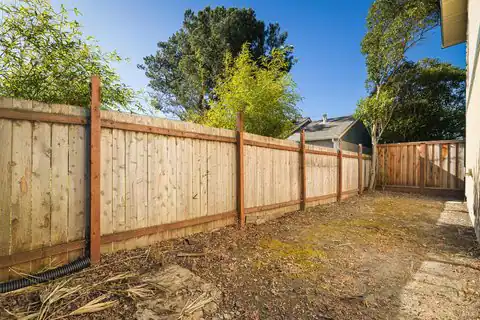611 Hendley Street, Santa Rosa, CA 95404 — photo 35