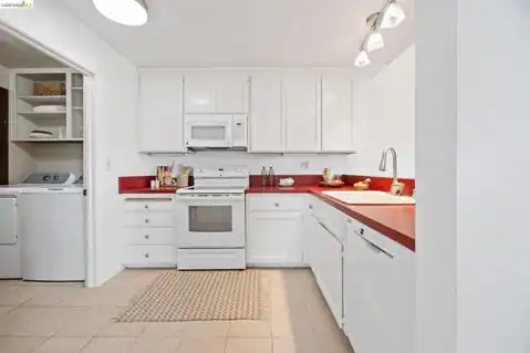 201 Vista Heights Rd, El Cerrito, CA 94530 — photo 11