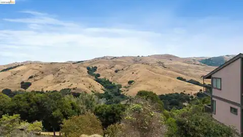 201 Vista Heights Rd, El Cerrito, CA 94530 — photo 32