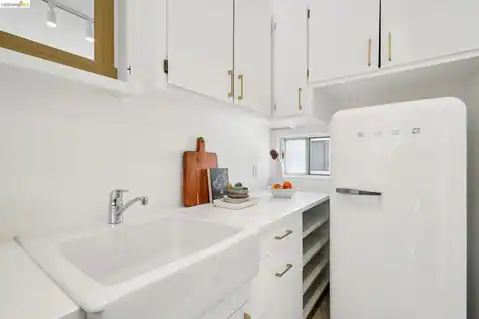 3751 Harrison St #200, Oakland, CA 94611 — photo 16