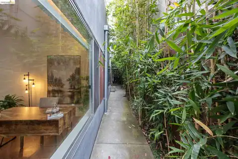 2709 10Th St #D, Berkeley, CA 94710 — photo 2