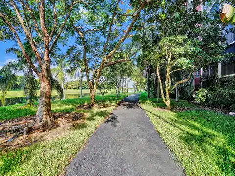 2200 S Cypress Bend Drive #707, Pompano Beach, FL 33069 — photo 25