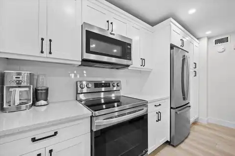 221 Brackenwood Terrace, Palm Beach Gardens, FL 33418 — photo 8