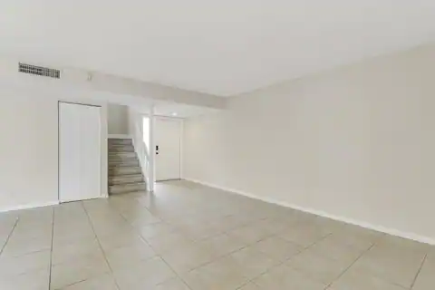 202 LAKEWOOD Drive #11B, Jupiter, FL 33458 — photo 11