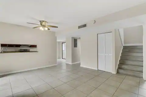 202 LAKEWOOD Drive #11B, Jupiter, FL 33458 — photo 12