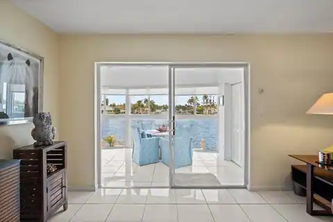 725 N RIVERSIDE Drive #203, Pompano Beach, FL 33062 — photo 7