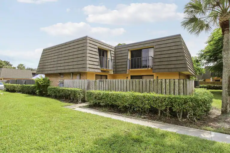 2218 22nd Way, West Palm Beach, FL 33407