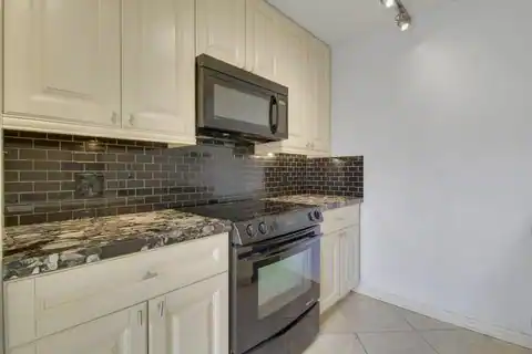 2218 22nd Way, West Palm Beach, FL 33407 — photo 4