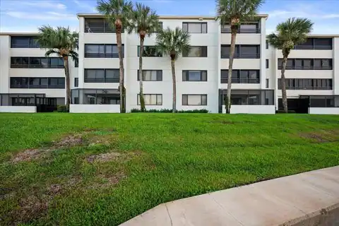 526 OAK HARBOUR Drive #526, Juno Beach, FL 33408 — photo 36