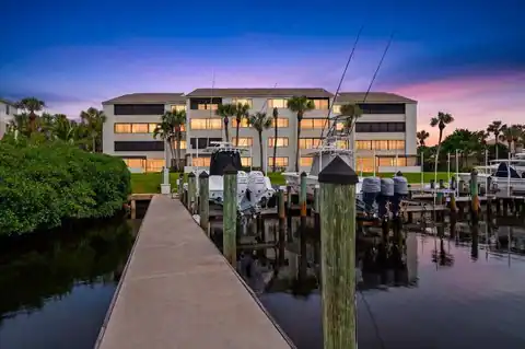 526 OAK HARBOUR Drive #526, Juno Beach, FL 33408 — photo 38