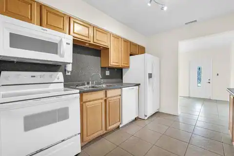 261 NE 45th Street, Oakland Park, FL 33334 — photo 17