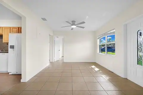 261 NE 45th Street, Oakland Park, FL 33334 — photo 4