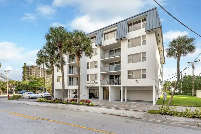 112 N Birch Road #202, Fort Lauderdale, FL 33304