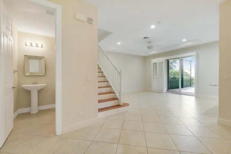 4644 Cadiz Circle, Palm Beach Gardens, FL 33418