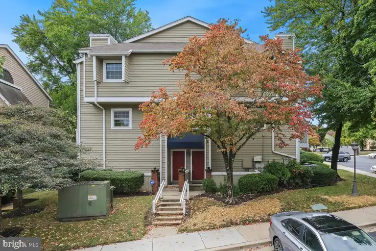 5716 CHAPMAN MILL DRIVE #200, ROCKVILLE, MD 20852