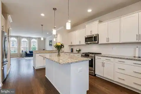 138 GARDEN CAPITAL WAY, GAITHERSBURG, MD 20878 — photo 16