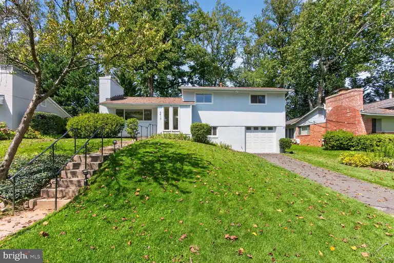 6413 TONE DRIVE, BETHESDA, MD 20817