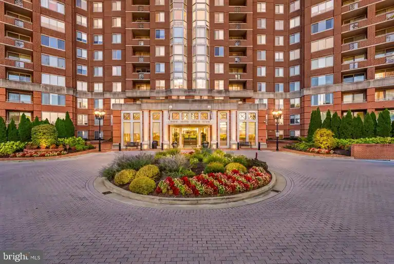 5809 NICHOLSON LANE #305, ROCKVILLE, MD 20852