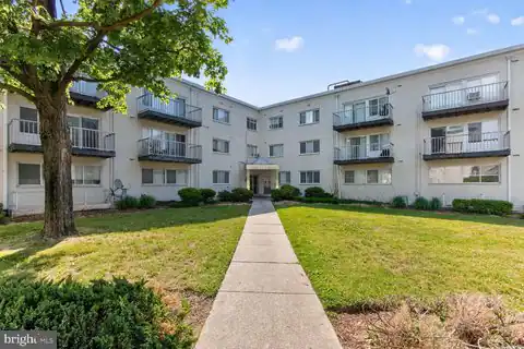 5601 PARKER HOUSE TERRACE #304, HYATTSVILLE, MD 20782 — photo 16
