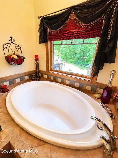 42303 Highway 200, Hope, ID 83836 — photo 46