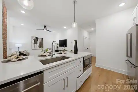 201 Grandin Road #13, Charlotte, NC 28208 — photo 10