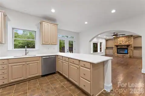 7307 Roseland Avenue, Charlotte, NC 28277 — photo 11
