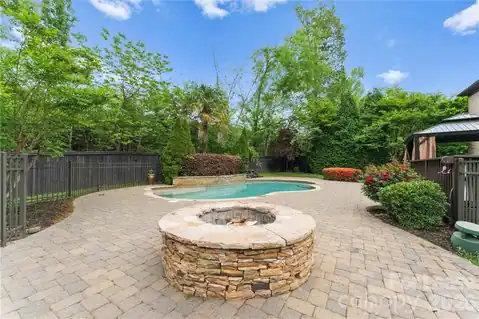 7307 Roseland Avenue, Charlotte, NC 28277 — photo 4