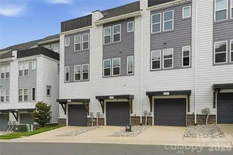 235 S Bruns Avenue, Charlotte, NC 28208 — photo 4
