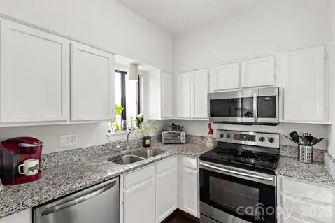 224 N Poplar Street #22, Charlotte, NC 28202 — photo 12