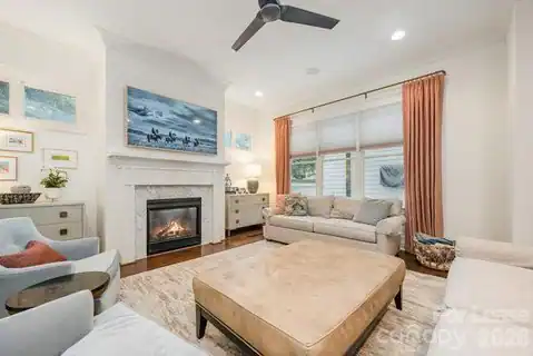 748 Ellsworth Road, Charlotte, NC 28211 — photo 8