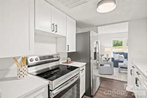 8254 Knights Bridge Road, Charlotte, NC 28210 — photo 10