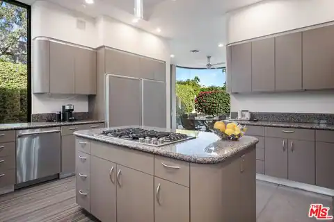 6 Rocky Ln, Rancho Mirage, CA 92270 — photo 25