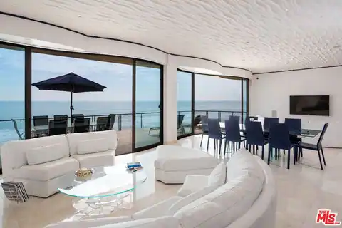 24230 Malibu Rd, Malibu, CA 90265 — photo 2